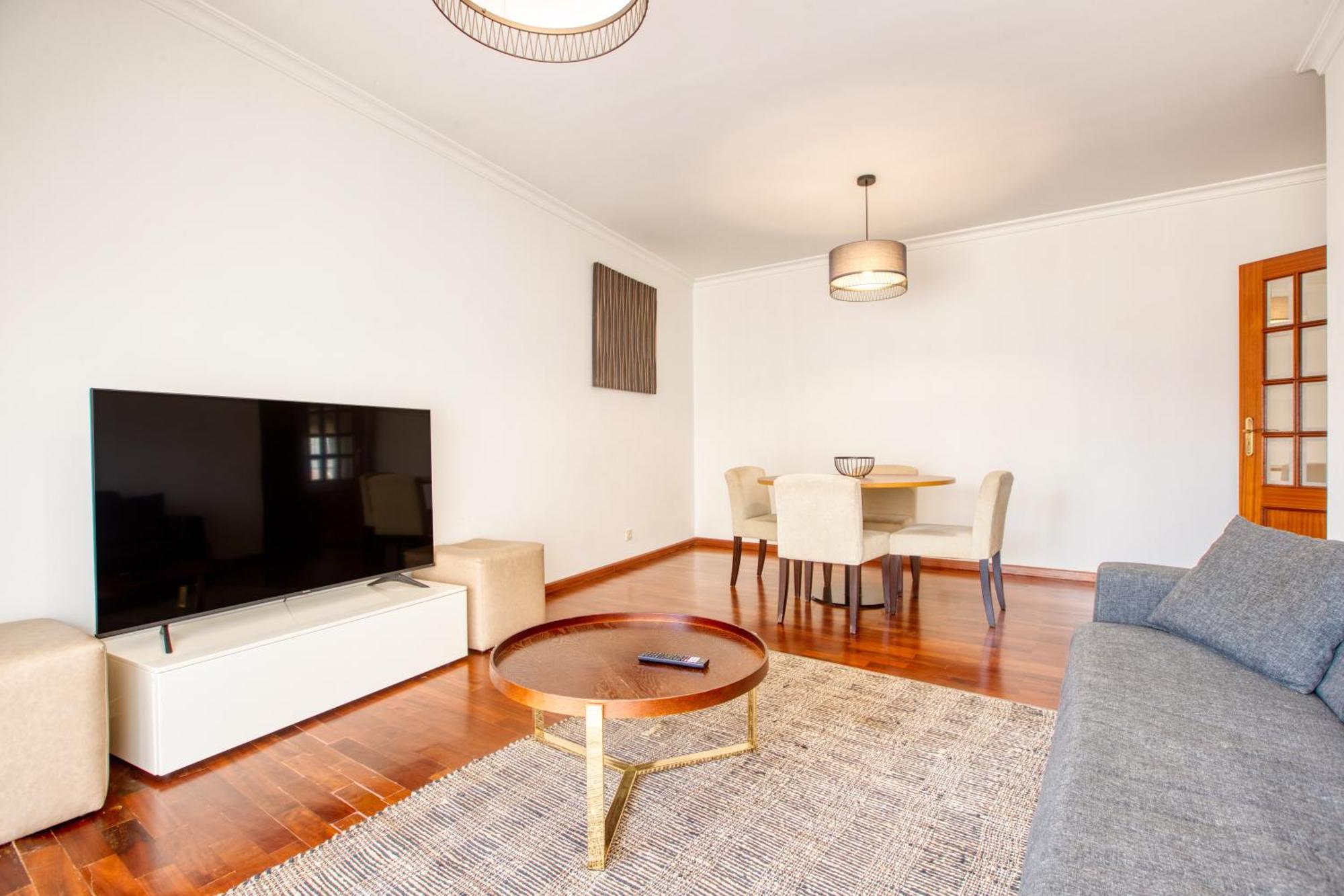Apartamento T1- Gaia Zona.Comercial Vila Nova de Gaia Buitenkant foto